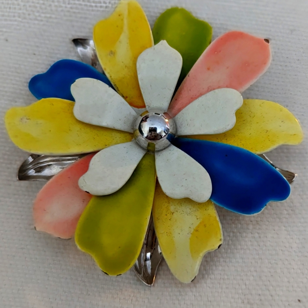 Chic 1970s Silver, Cream And Multicolor Floral Brooch, Size 1.5"